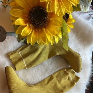 Sock boot💛✨🌟